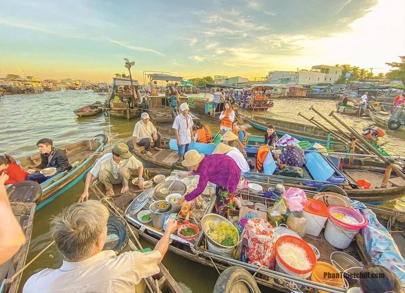 Cai Rang Floating Market - attractions Not to be missed when traveling to Can Tho